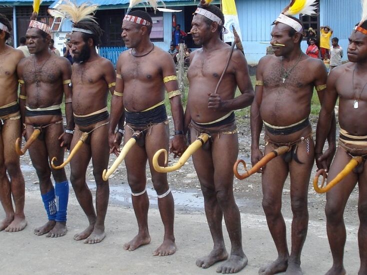 Papuans le baill mhéadaithe